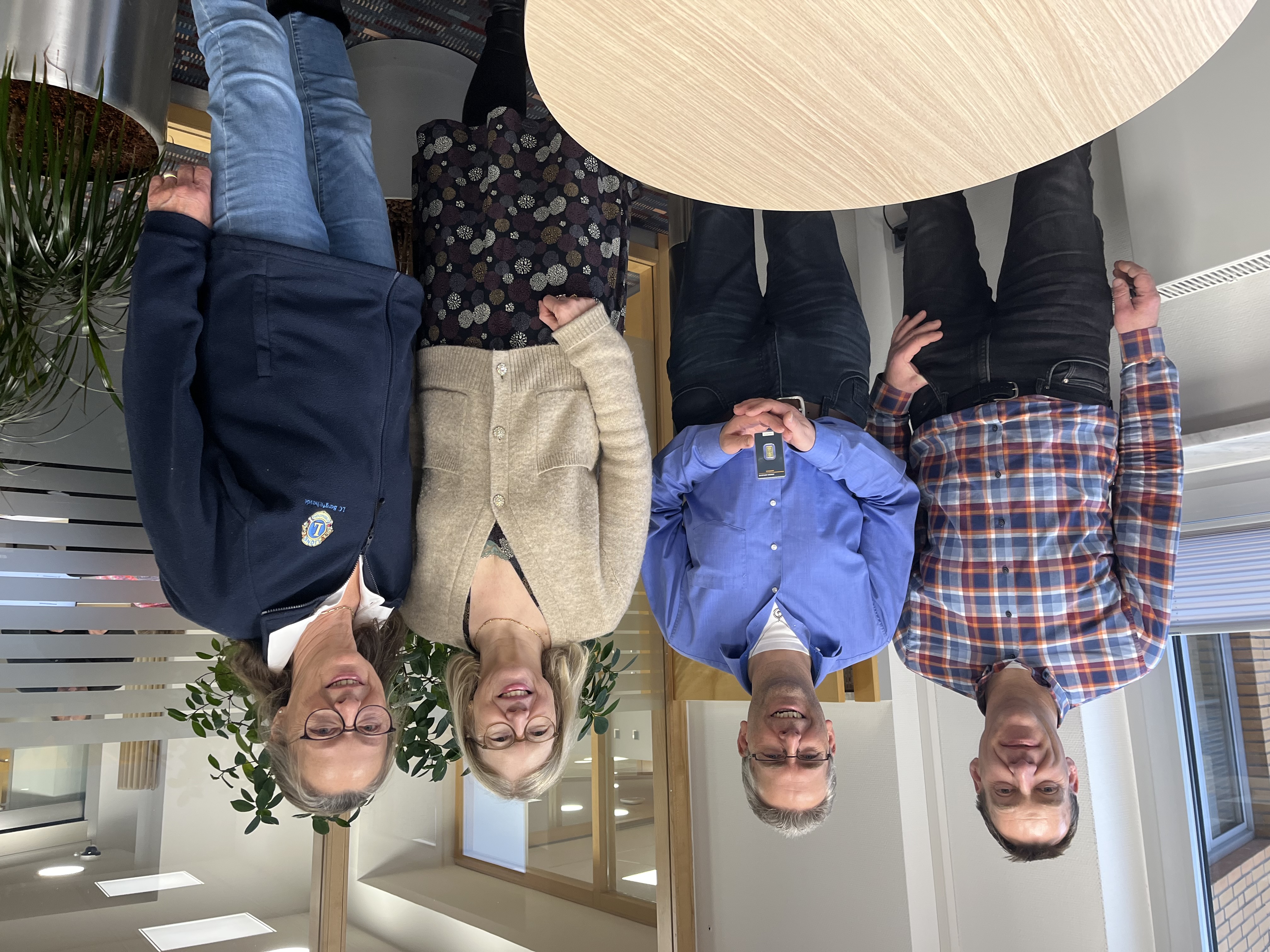 Gewinnübergabe Goldbarren